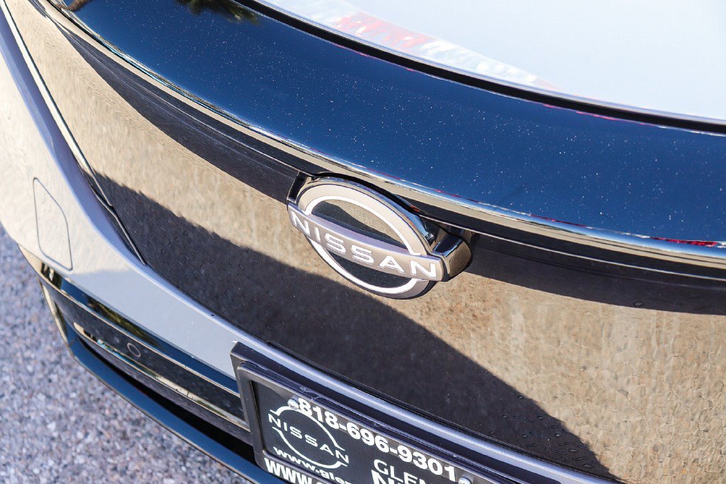 Certified 2023 Nissan Ariya AWD/4WD image 5