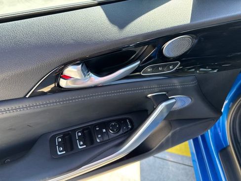 Used 2018 Kia Stinger Premium image 11