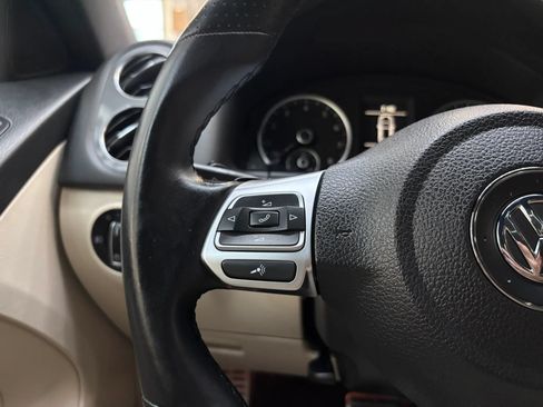 Used 2014 Volkswagen Tiguan R-Line AWD/4WD image 17