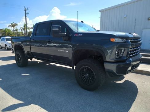 Used 2020 Chevrolet Silverado 2500 LTZ w/ LTZ Premium Package AWD/4WD image 2