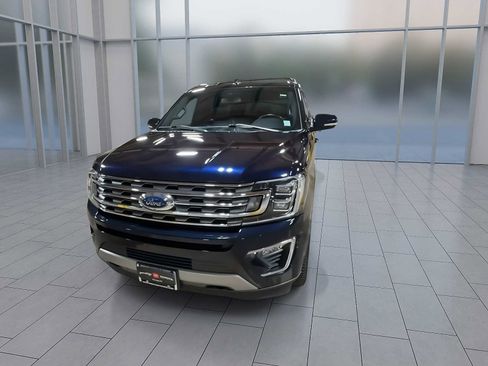 Used 2021 Ford Expedition Limited image 3