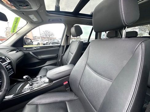 Used 2017 BMW X3 xDrive28i image 17