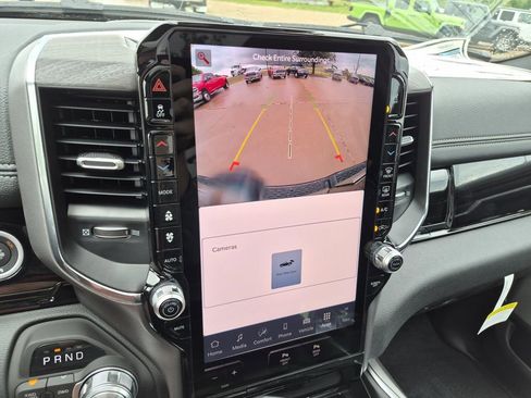 New 2026 RAM 1500 Laramie AWD/4WD image 26