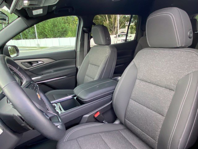 Used 2026 Chevrolet Traverse LT w/ LPO, Floor Liner Package FWD image 14