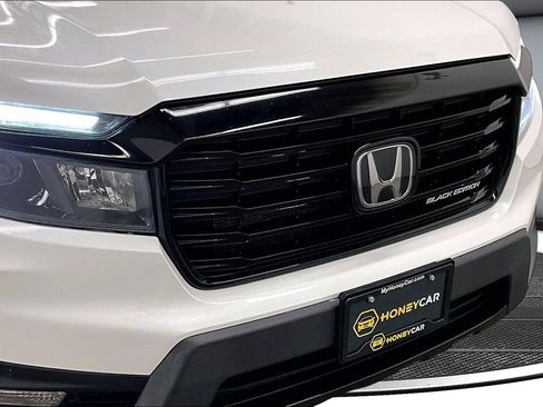 Used 2021 Honda Ridgeline Black Edition image 32