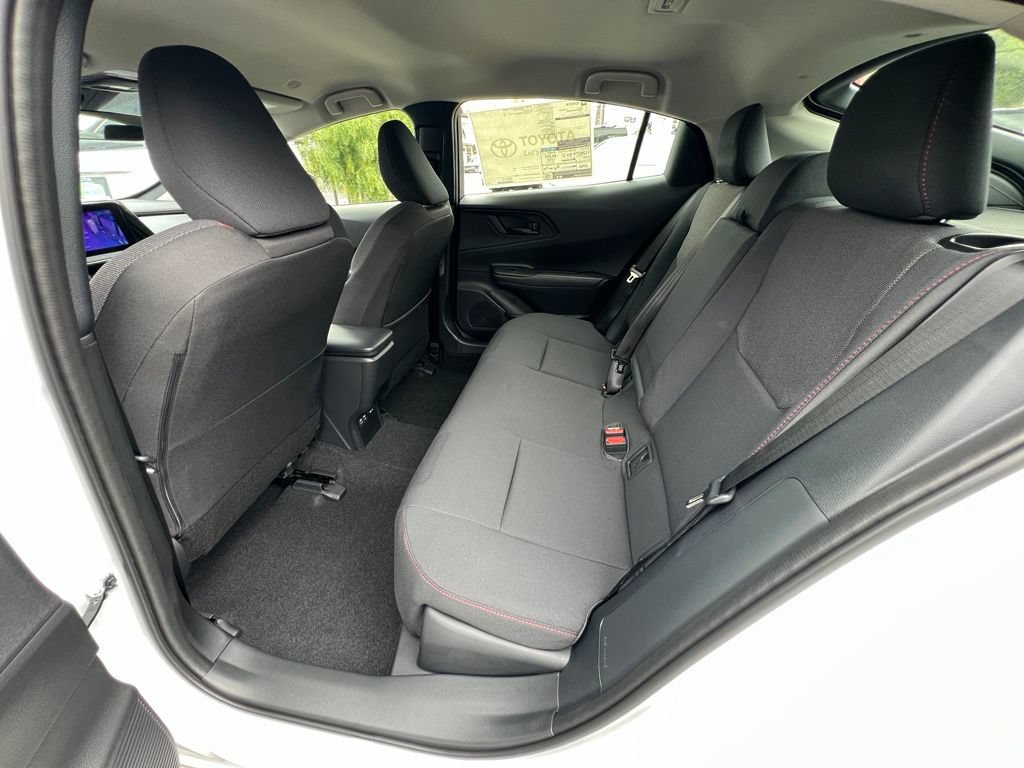 New 2027 Toyota Prius Plug-In Hybrid FWD image 13
