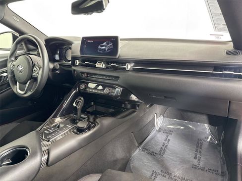 Certified 2024 Toyota Supra 3.0 image 31