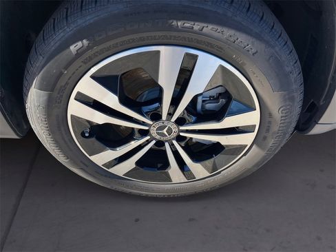 Certified 2025 Mercedes-Benz GLB 250 GLB 250 image 14