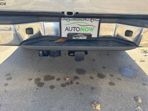 Used 2019 Nissan Frontier SV image 7