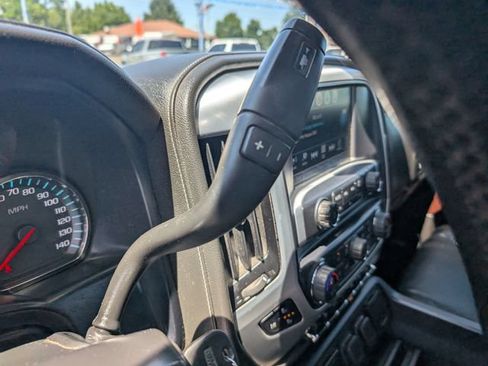 Used 2017 GMC Sierra 2500 SLT w/ Duramax Plus Package AWD/4WD image 23