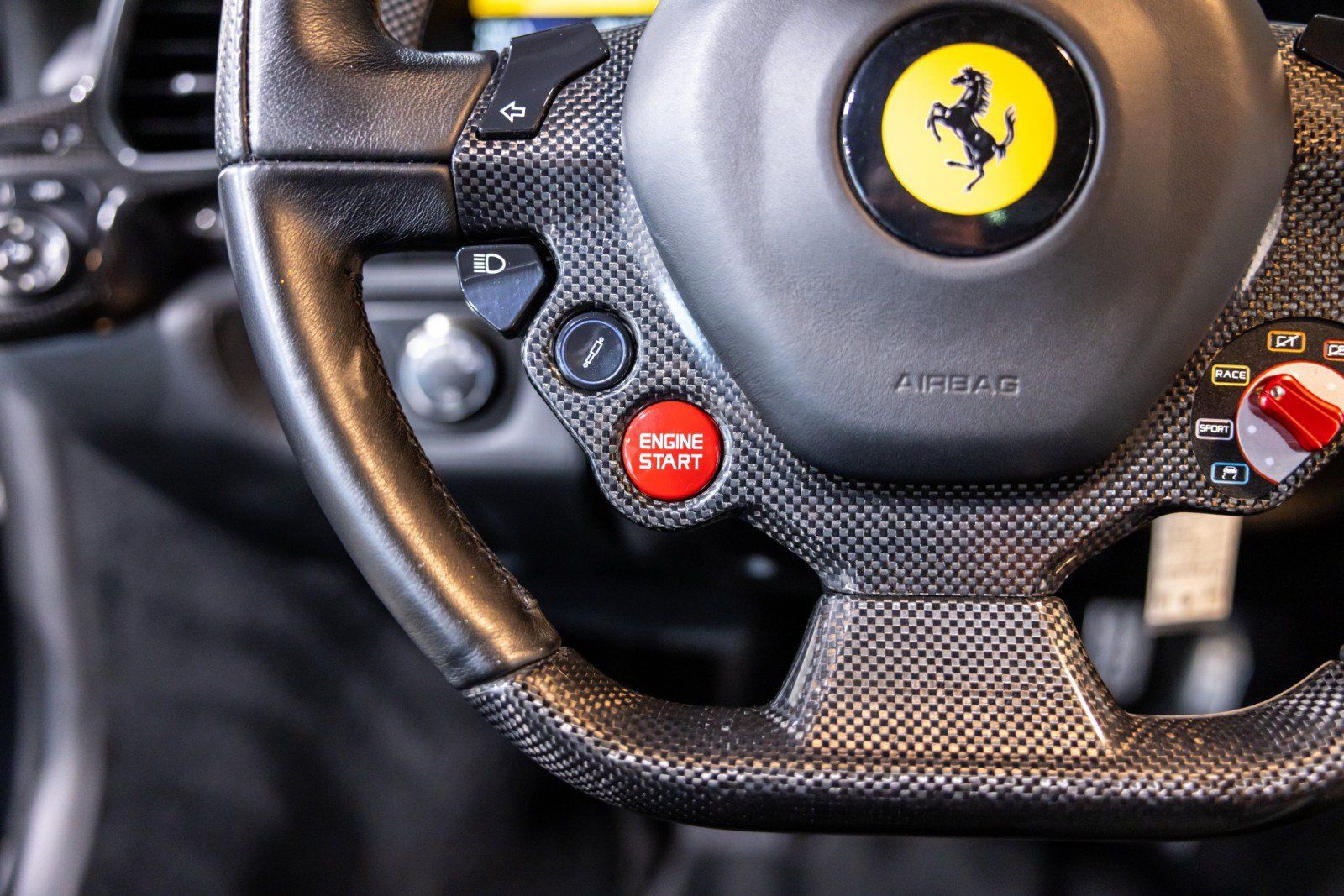 Used 2011 Ferrari 458 Italia Coupe RWD image 49