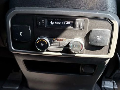 Used 2019 Ford Expedition Max XLT w/ Equipment Group 202A image 31