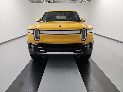 Used 2023 Rivian R1T Adventure AWD/4WD image 8