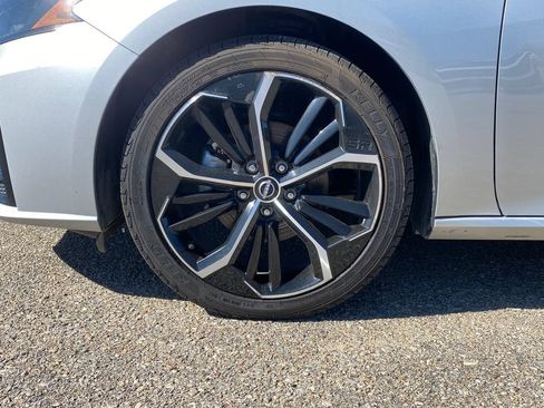 Used 2024 Nissan Altima 2.5 SR FWD image 27