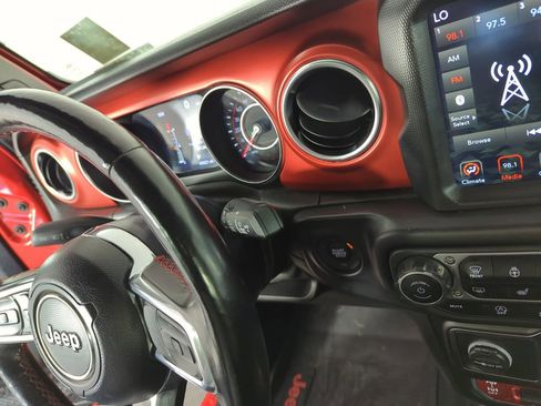 Used 2021 Jeep Wrangler Unlimited Rubicon image 24