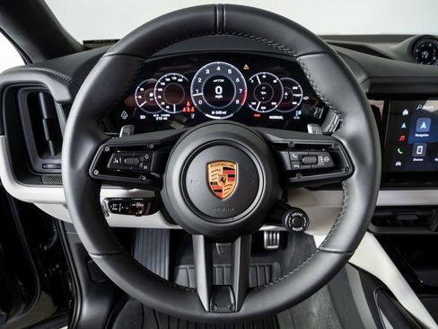 Certified 2026 Porsche Cayenne GTS image 9