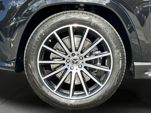 New 2026 Mercedes-Benz GLS 580 4MATIC image 27