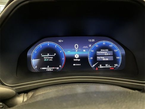 Used 2024 Toyota Grand Highlander Limited image 16