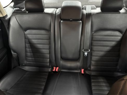Used 2017 Ford Fusion SE w/ Fusion SE Technology Package FWD image 23