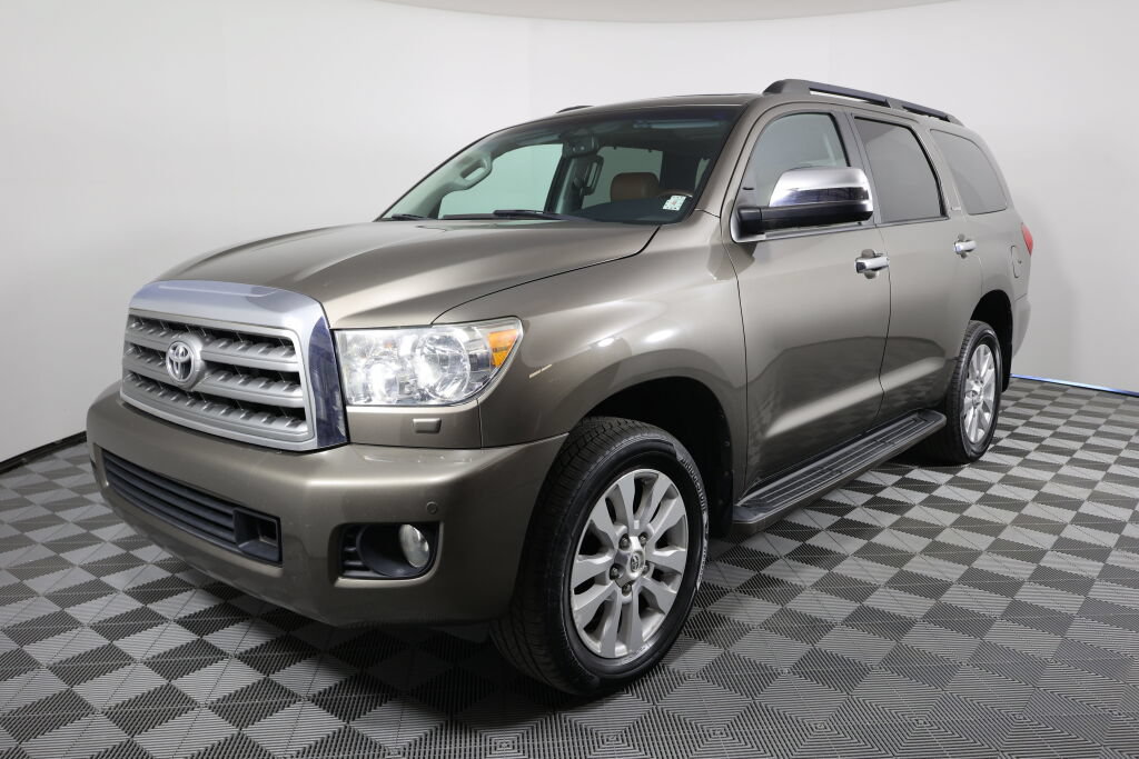Used 2014 Toyota Sequoia Platinum AWD/4WD image 6