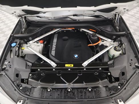 Used 2025 BMW X5 xDrive50e w/ Premium Package image 30