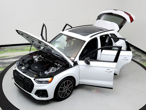 Used 2023 Audi SQ5 Prestige image 39