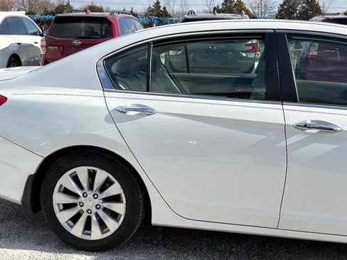 Used 2015 Honda Accord EX image 12