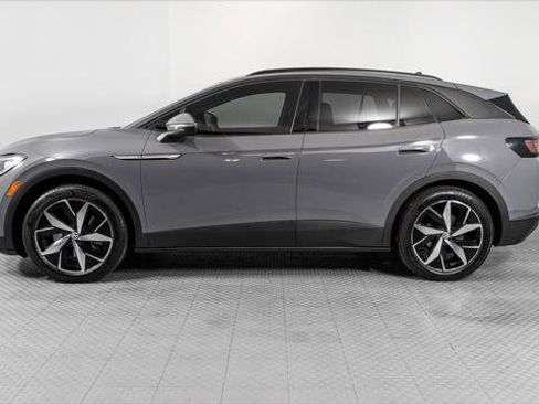 Used 2023 Volkswagen ID.4 S image 3