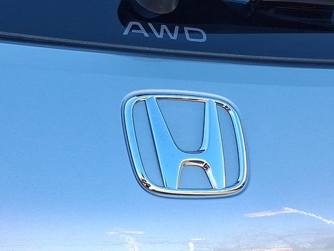 Certified 2023 Honda HR-V LX image 30