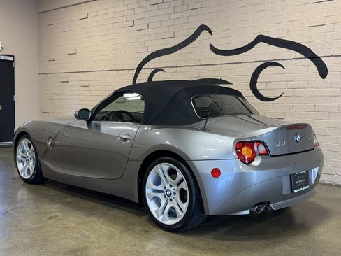 Used 2003 BMW Z4 3.0i image 11