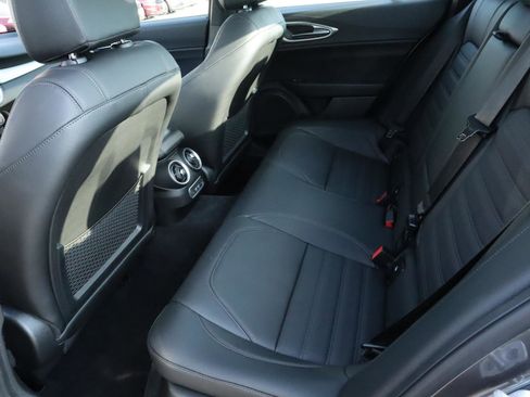 New 2025 Alfa Romeo Giulia w/ Veloce Package Rwd image 21