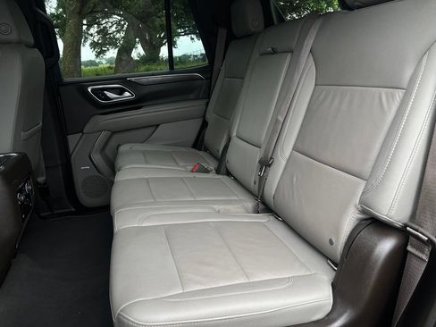 Used 2022 Chevrolet Tahoe LT RWD image 15