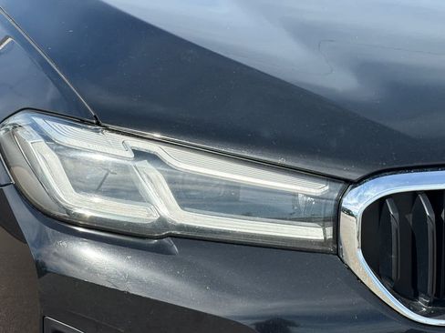 Used 2021 BMW 530i w/ Convenience Package RWD image 17