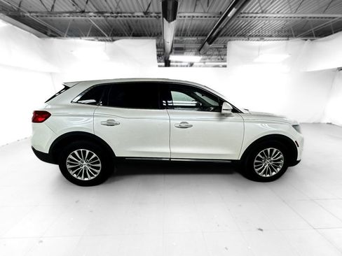Used 2017 Lincoln MKX Select image 7