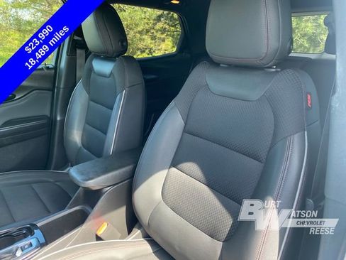 Used 2023 Chevrolet TrailBlazer RS w/ Sun and Liftgate Package AWD/4WD image 11