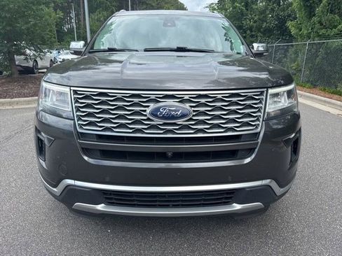 Used 2018 Ford Explorer Platinum AWD/4WD image 2