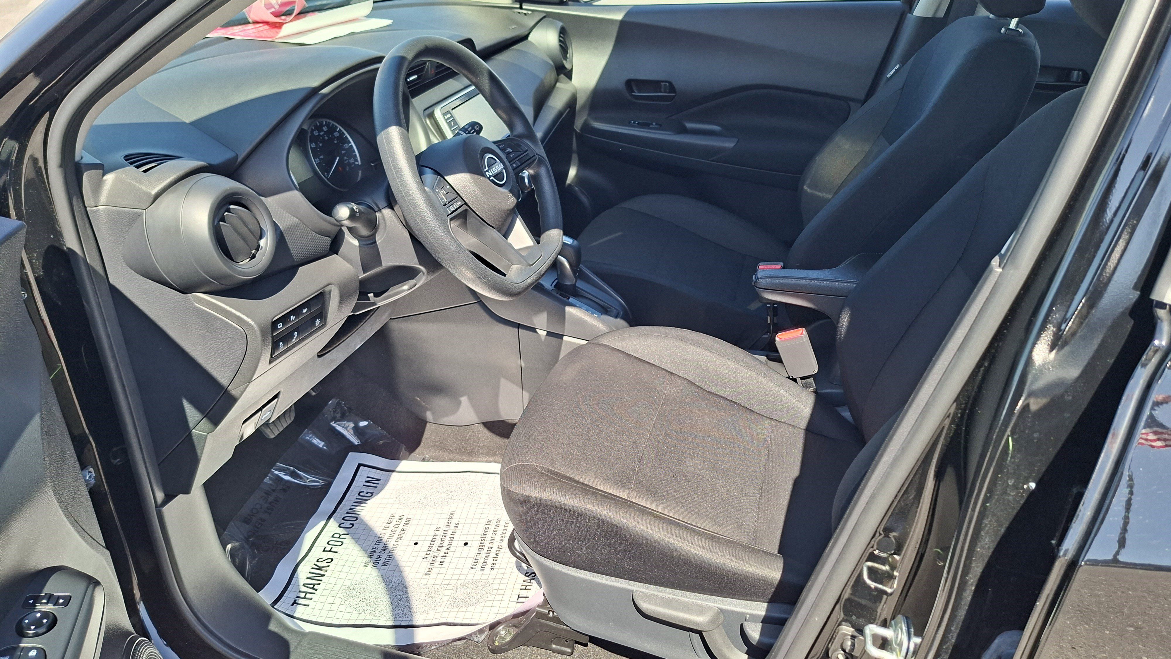 Certified 2025 Nissan Kicks Play S FWD image 9