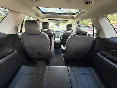 Used 2017 Buick Enclave Leather w/ Enclave Sport Touring Edition AWD/4WD image 18