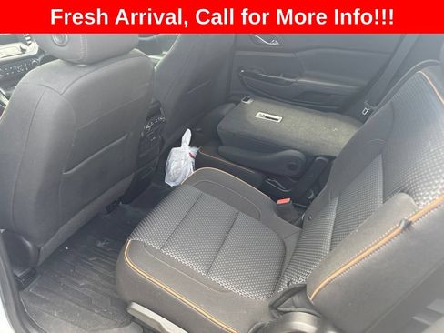 Used 2023 GMC Acadia AT4 w/ LPO, Floor Liner Package AWD/4WD image 11