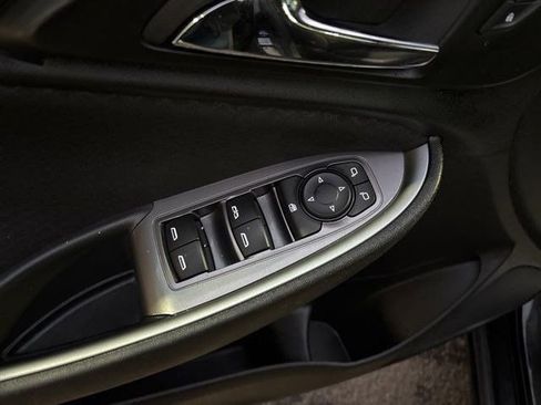 Used 2024 Chevrolet Malibu LT image 14