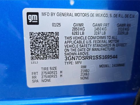 Used 2025 Chevrolet Equinox EV RS w/ Convenience Package II AWD/4WD image 30