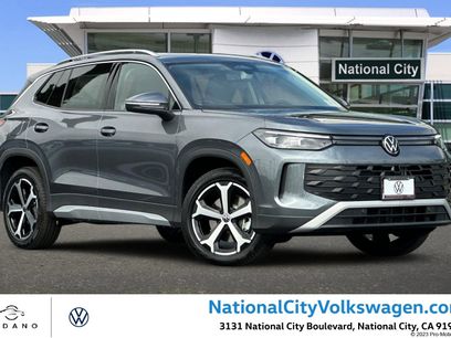 New 2025 Volkswagen Tiguan SE