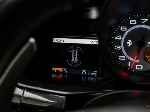 Used 2015 Ferrari 458 Italia Coupe image 80