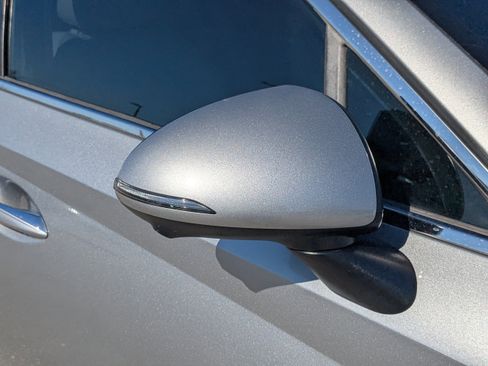 Used 2020 Hyundai Sonata Limited image 14