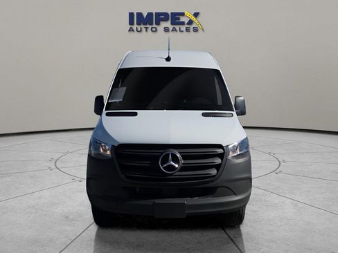 Used 2025 Mercedes-Benz Sprinter 2500 image 8