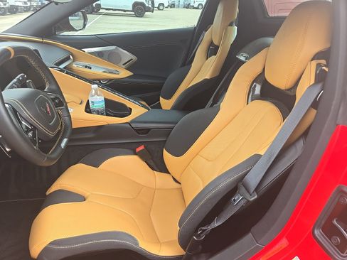 Used 2025 Chevrolet Corvette Z06 RWD image 15