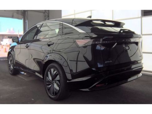 Used 2023 Nissan Ariya FWD image 4