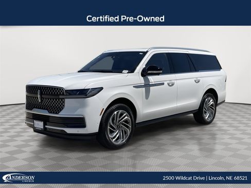 Certified 2025 Lincoln Navigator L Reserve AWD/4WD image 1