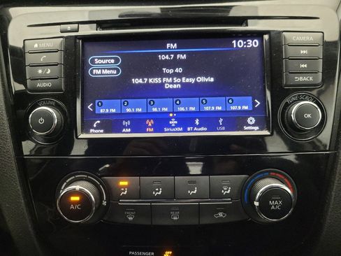 Used 2021 Nissan Rogue Sport S image 25