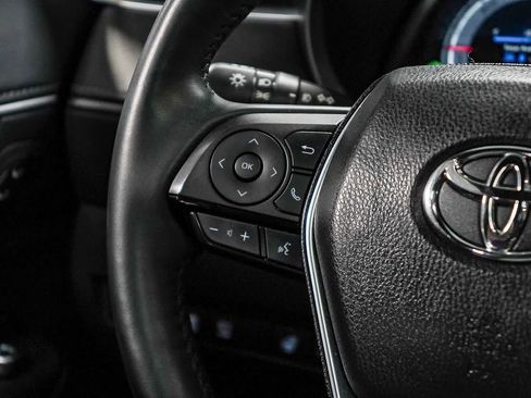 Certified 2024 Toyota Venza Limited AWD/4WD image 17